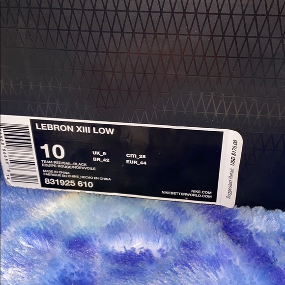 Lebron XIII low - Picture 2 of 4